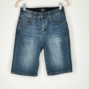 LuLaRoe Simply Comfortable Bermuda Denim Shorts Medium Wash Women’s Size 26